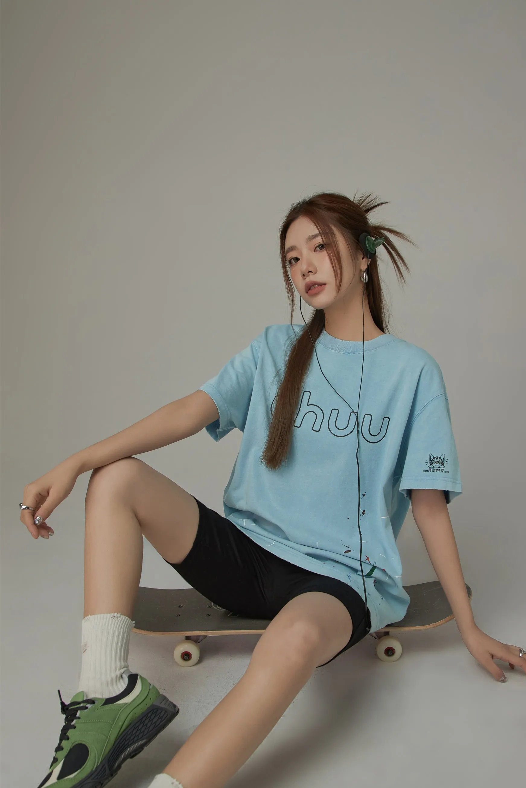 Chuu Logo Cotton Loose Fit T-Shirt