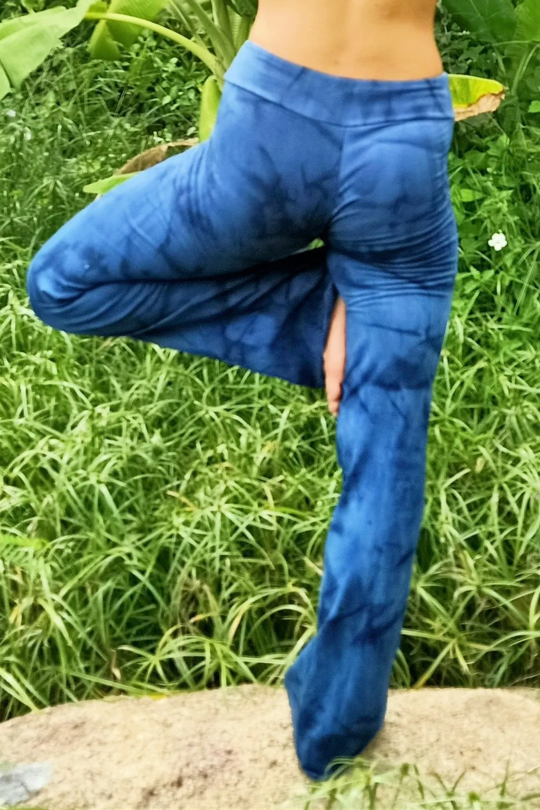 Flared Yoga Pants in Blue Dream