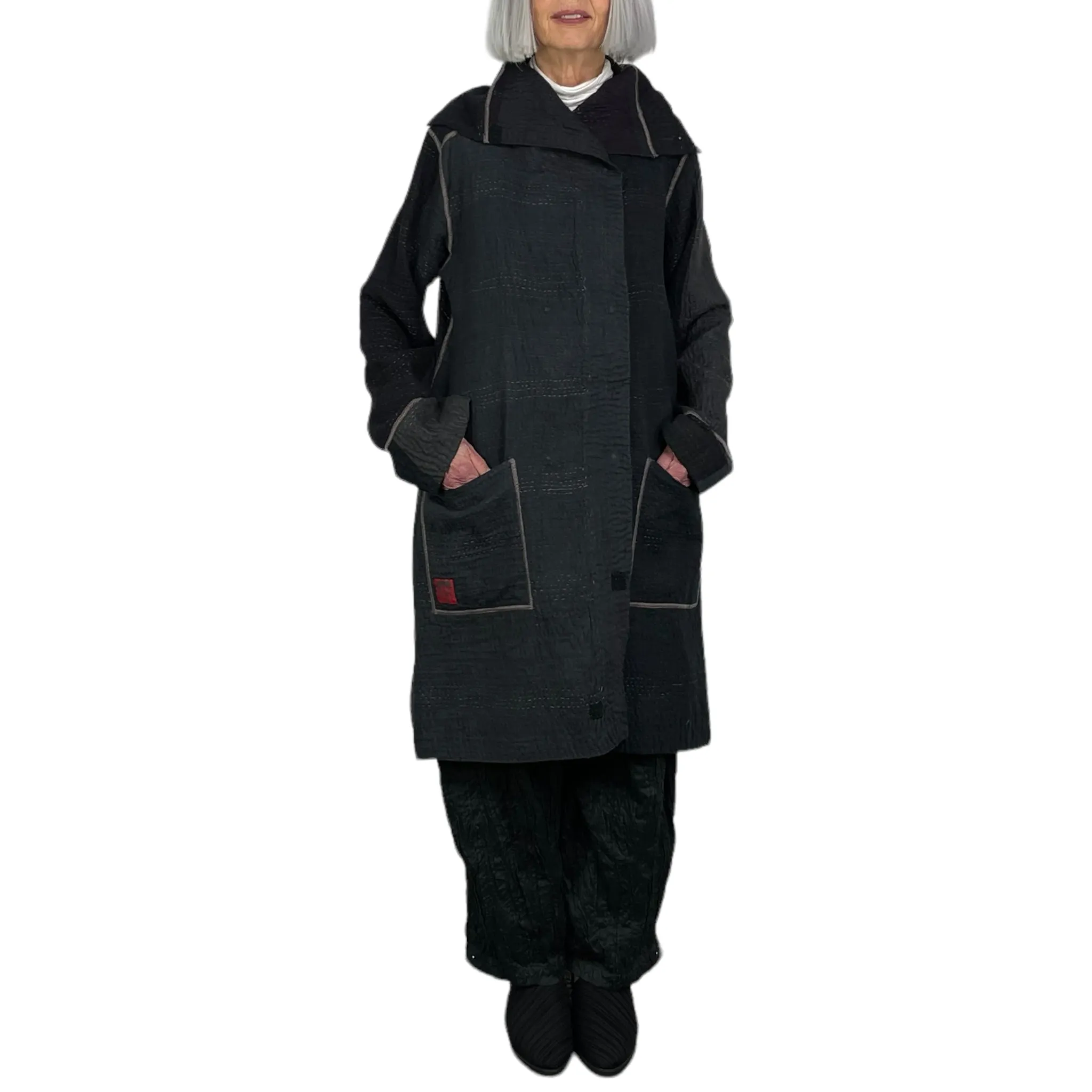 MID LENGTH POCKET COAT