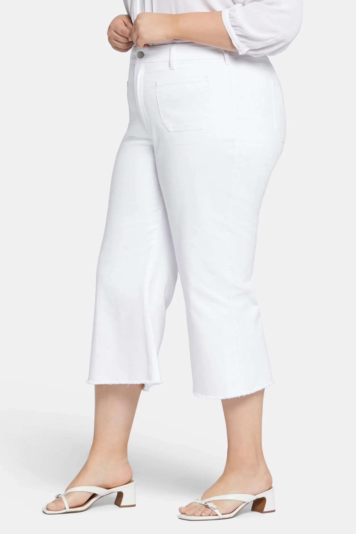 Patchie Wide Leg Capri Jeans In Plus Size - Optic White