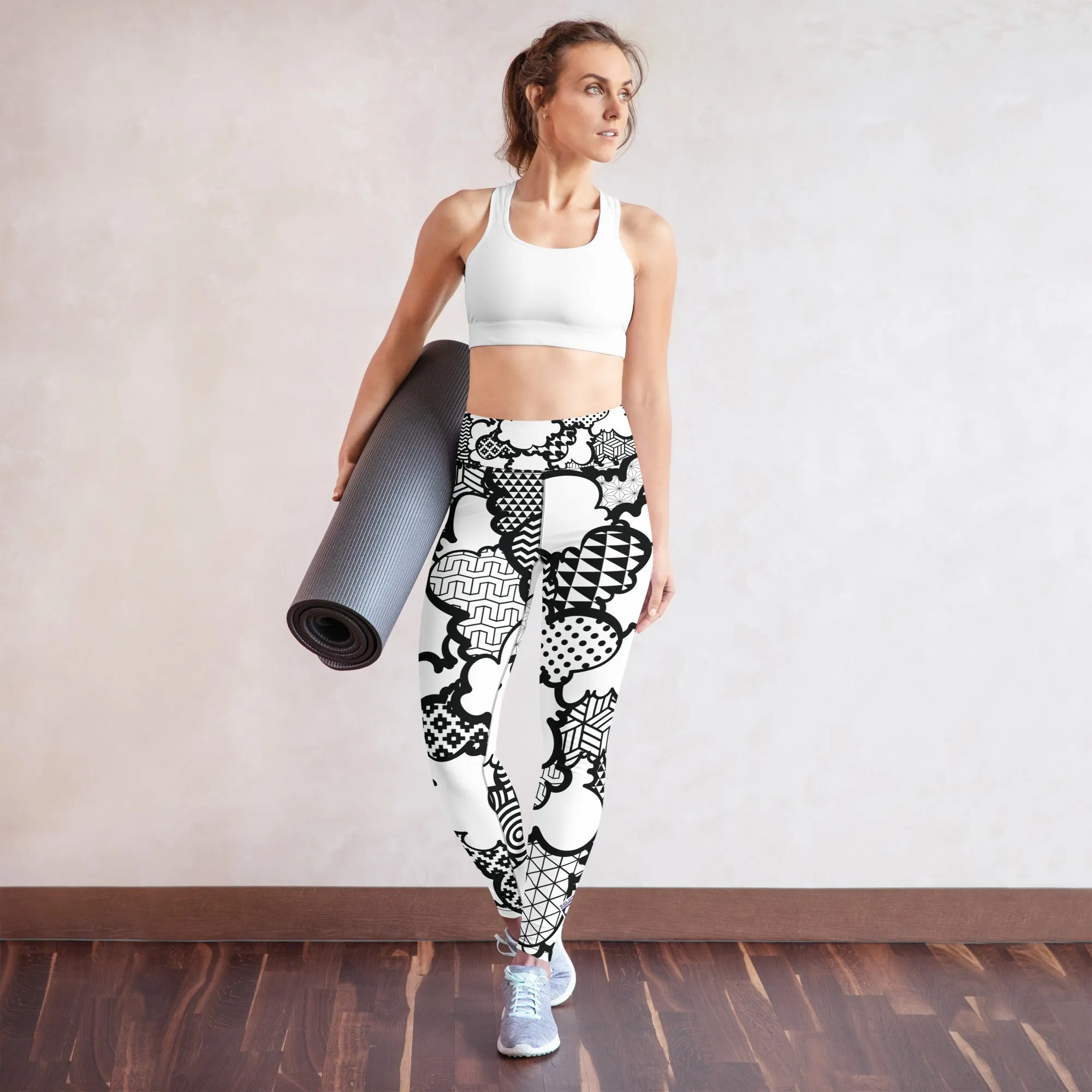 Women's Black and White Graffiti Clouds High Waist Yoga Pants Workout Leggings For Jiu Jitsu 001