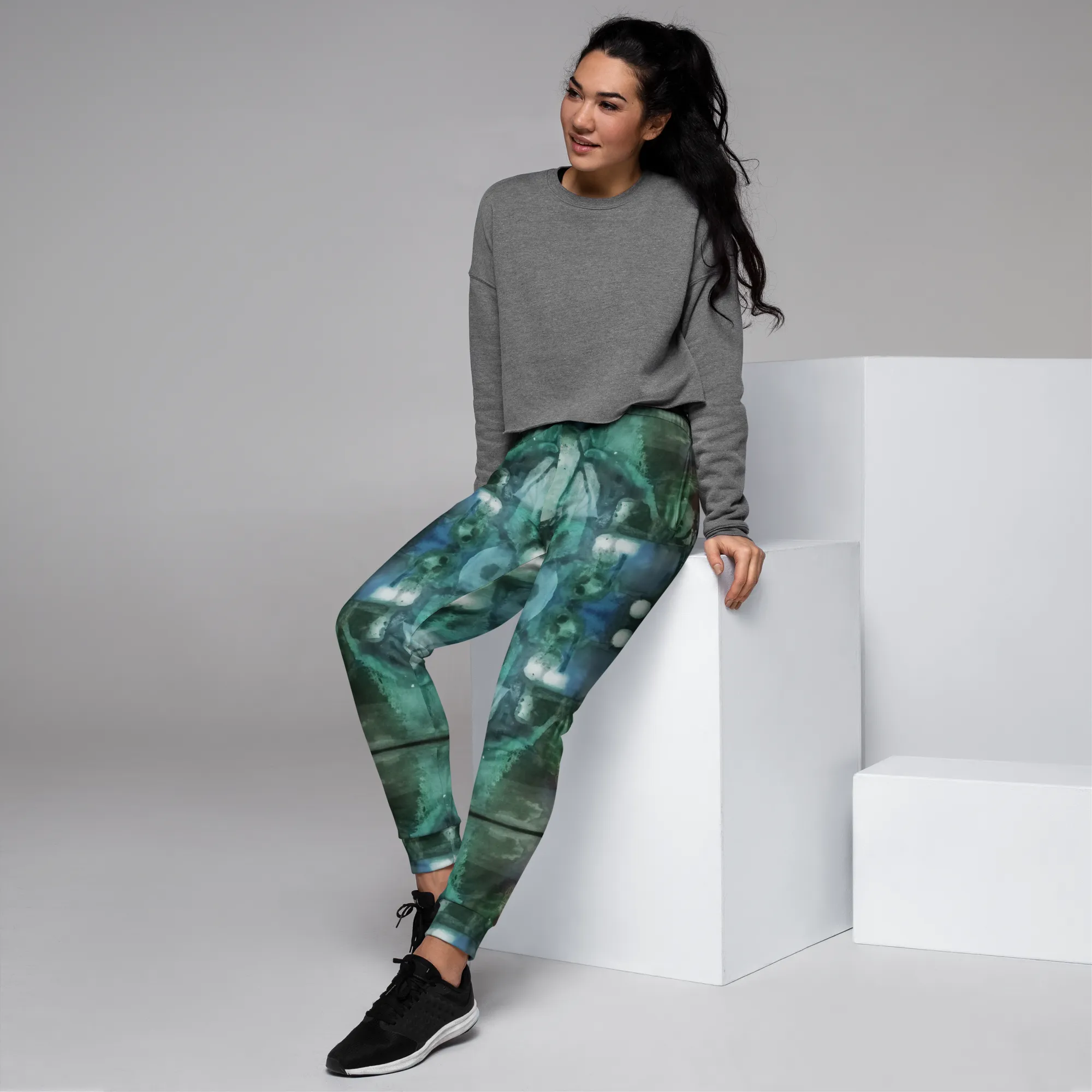 women's jogger, topography